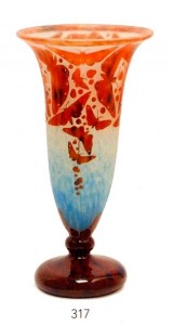 Le Verre Francais vase, 'Papilon', lot 317