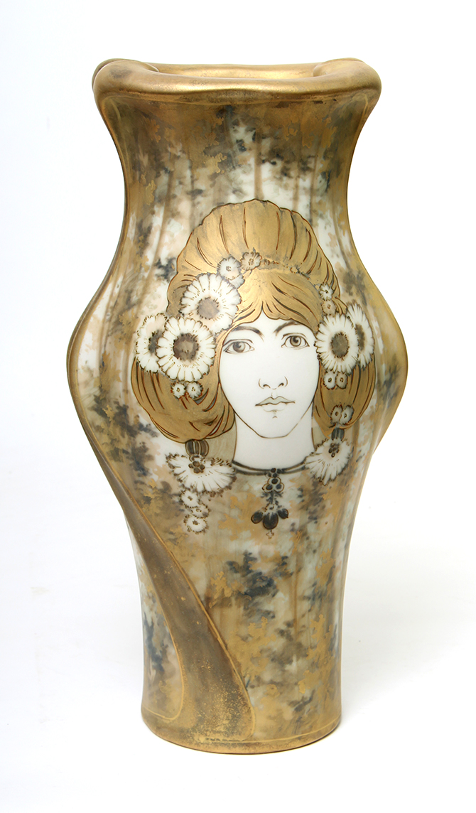 We'll have this wonderful Amphora portrait vase at the show