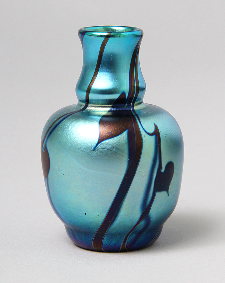 Reproduction Tiffany Favrile vase